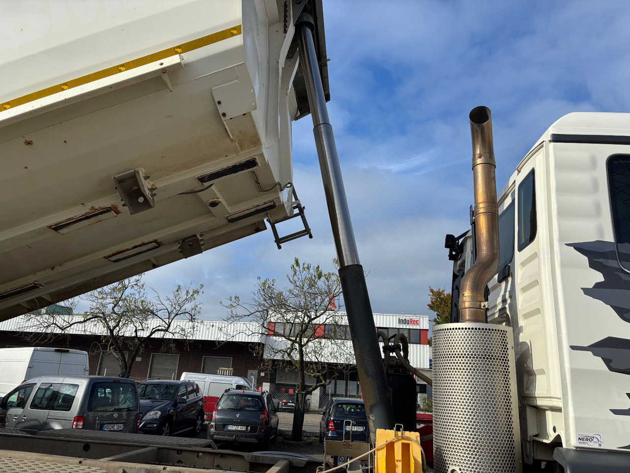 Camión volquete MAN TGS41.510 8x4 Schmitz Muldenkipper Retarder/19m³: foto 11 Camión volquete MAN TGS41.510 8x4 Schmitz Muldenkipper Retarder/19m³: foto 11