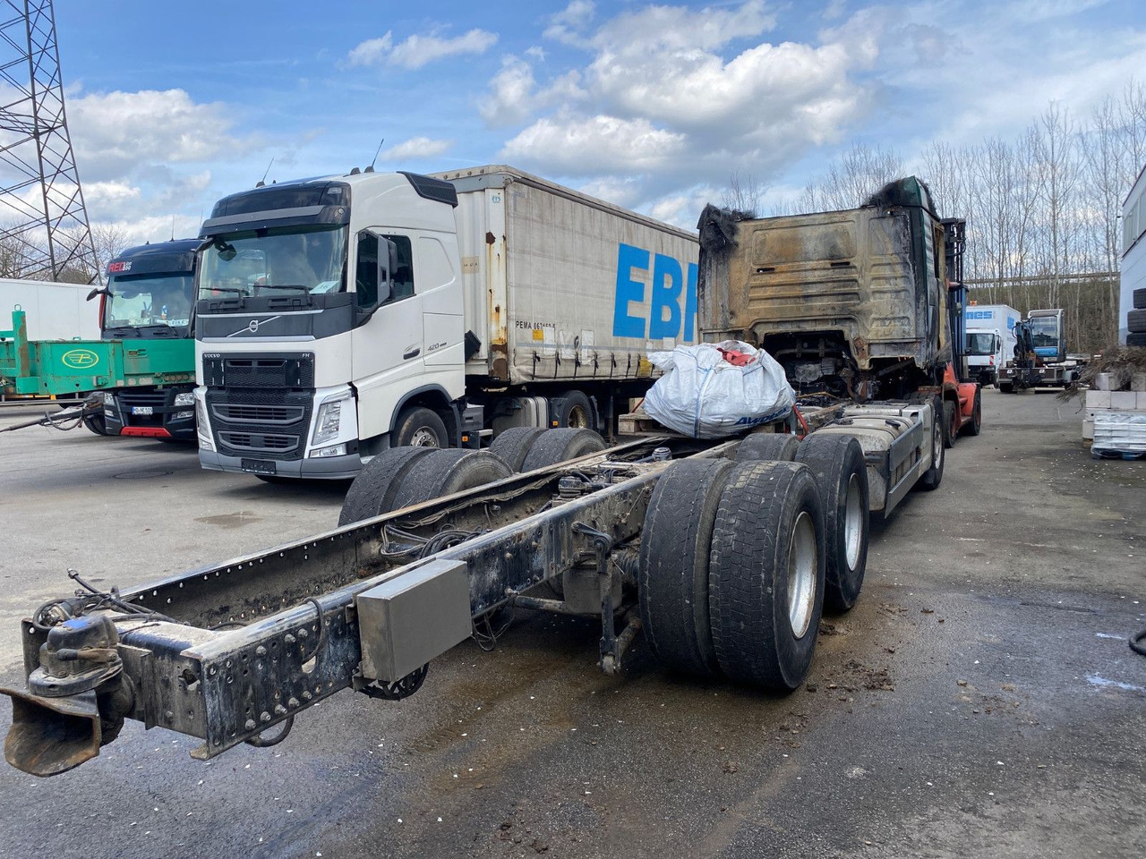 MAN TGX 26.580 Verbrannt 6x4 - Camión chasis: foto 4 MAN TGX 26.580 Verbrannt 6x4 - Camión chasis: foto 4