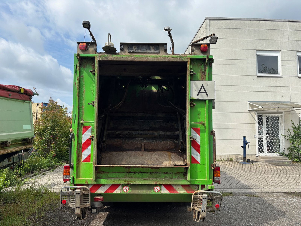 Camión de basura Mercedes-Benz 2532L EU5/Zöller Schüttung/VarioPress/Blatt-Luft: foto 7