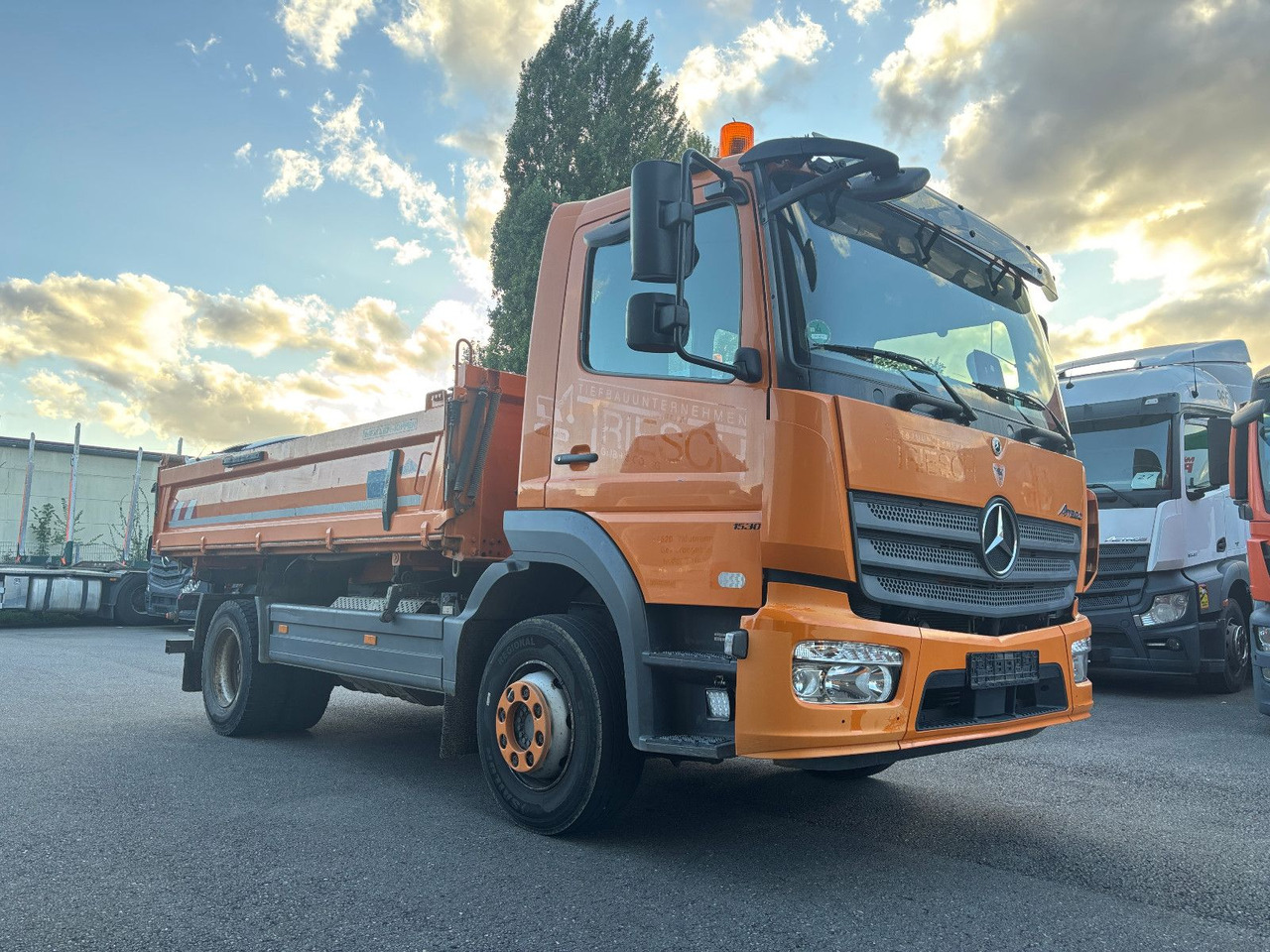 Mercedes-Benz Atego 1530 Blatt/Klima/Kamera - Camión volquete: foto 2 Mercedes-Benz Atego 1530 Blatt/Klima/Kamera - Camión volquete: foto 2