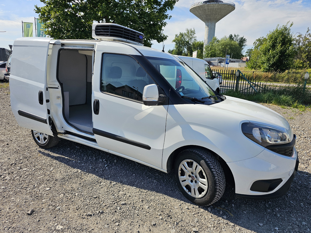 Furgoneta frigorifica FIAT DOBLO CHLODNIA MROZNIA CARRIER KLIMA EURO6 [ Copy ]: foto 1