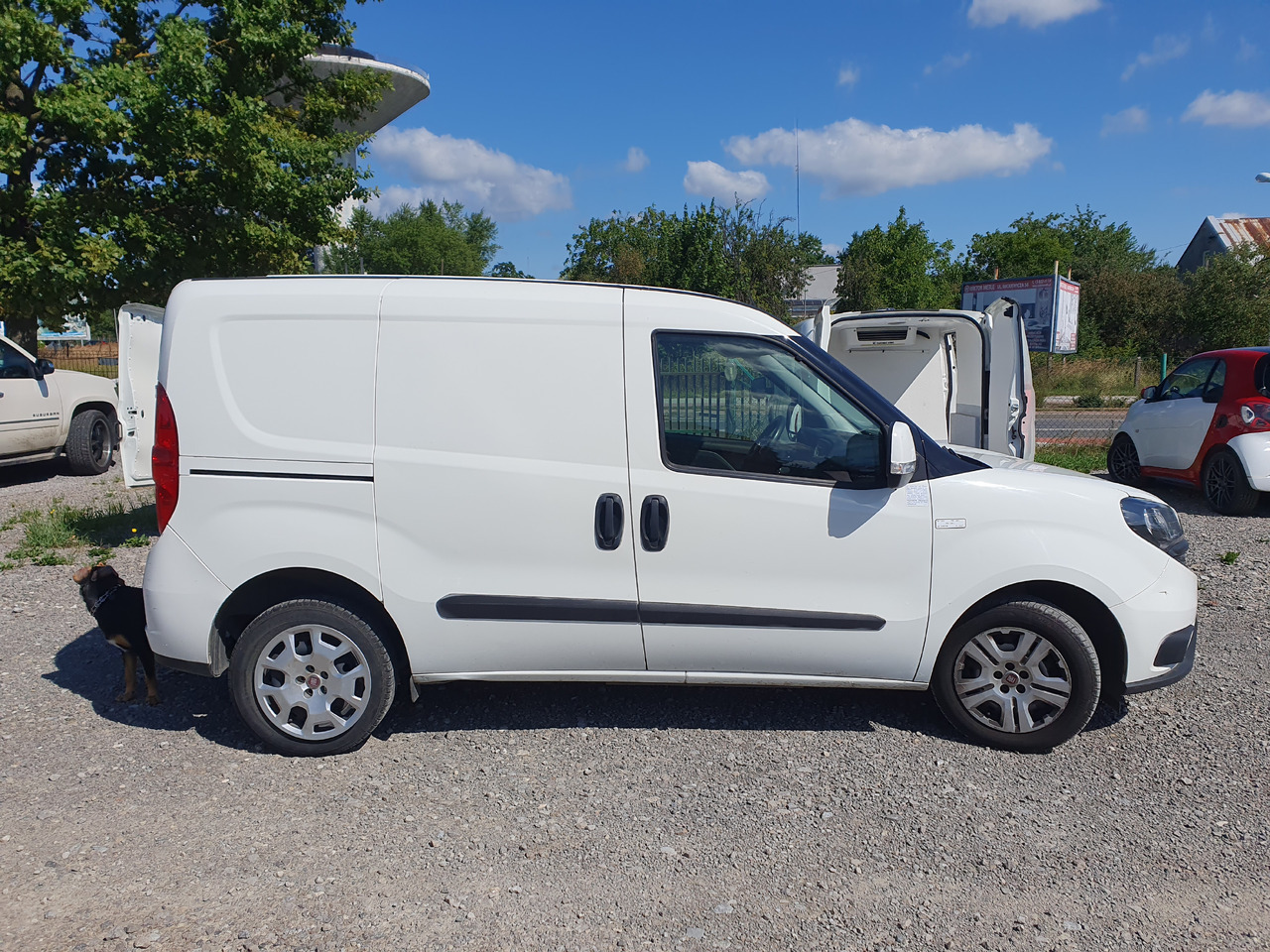 FIAT DOBLO CHLODNIA THERMOKING KLIMA EURO6 - Furgoneta frigorifica: foto 4 FIAT DOBLO CHLODNIA THERMOKING KLIMA EURO6 - Furgoneta frigorifica: foto 4