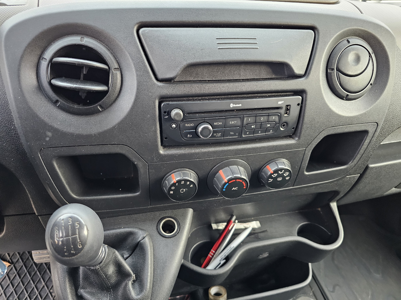 RENAULT MASTER 2.3 L3H2 CHLODNIA CARRIER KLIMA EURO5 - Furgoneta frigorifica: foto 5 RENAULT MASTER 2.3 L3H2 CHLODNIA CARRIER KLIMA EURO5 - Furgoneta frigorifica: foto 5