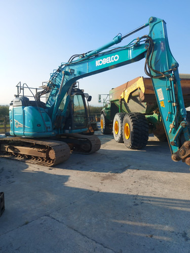 2017 Kobelco SK140SR LC-5 - Excavadora: foto 1 2017 Kobelco SK140SR LC-5 - Excavadora: foto 1