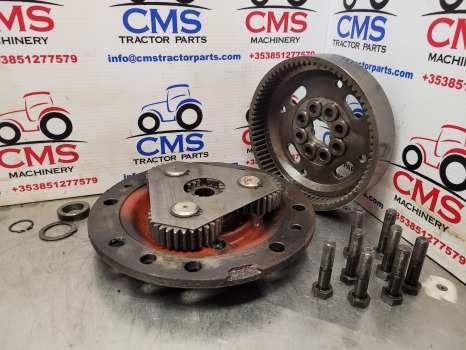 Carraro 709 Case Ford 6410, 5610, 6610 Front Axle Hub Reduction Kit 83984366 - Eje delantero: foto 1 Carraro 709 Case Ford 6410, 5610, 6610 Front Axle Hub Reduction Kit 83984366 - Eje delantero: foto 1