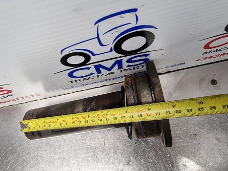 Case David Brown 1690, 1594 Transmission Input Shaft Support K200351 - Transmisión: foto 5 Case David Brown 1690, 1594 Transmission Input Shaft Support K200351 - Transmisión: foto 5