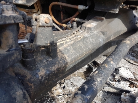 Case Maxxum 130, Puma Steyr Profi Front Axle Casting Housing 87555903, 87633170 - Eje delantero para Tractor: foto 1 Case Maxxum 130, Puma Steyr Profi Front Axle Casting Housing 87555903, 87633170 - Eje delantero para Tractor: foto 1