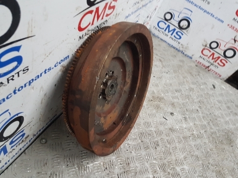 Claas Ares 600 Arion 400, 500, 600 S 640 Flywheel 7700071329, R519378, Re522485 - Volante de inercia para Tractor: foto 2 Claas Ares 600 Arion 400, 500, 600 S 640 Flywheel 7700071329, R519378, Re522485 - Volante de inercia para Tractor: foto 2