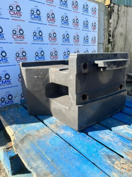 Claas Ares 656rc, Ares 500, 600 Front Weight 565 Kg 7700036817, 7700070530 - Contrapeso: foto 4 Claas Ares 656rc, Ares 500, 600 Front Weight 565 Kg 7700036817, 7700070530 - Contrapeso: foto 4