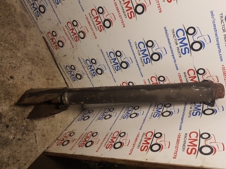 Claas Arion 500, 600 Series A18, A19, A20 640 Exhaust Pipe Extension 0021799761 - Tubo de escape para Tractor: foto 1 Claas Arion 500, 600 Series A18, A19, A20 640 Exhaust Pipe Extension 0021799761 - Tubo de escape para Tractor: foto 1