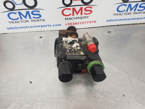 Claas Arion 530, Arion 500, 600, Brake Master Cylinder 11253932, 0021585080 - Válvula de freno para Maquinaria agrícola: foto 5 Claas Arion 530, Arion 500, 600, Brake Master Cylinder 11253932, 0021585080 - Válvula de freno para Maquinaria agrícola: foto 5