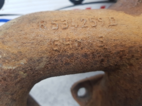 Claas Arion 600, 500 Series 640 Engine Exhaust Manifold 0011466350, R534259 - Colector de escape para Tractor: foto 4 Claas Arion 600, 500 Series 640 Engine Exhaust Manifold 0011466350, R534259 - Colector de escape para Tractor: foto 4