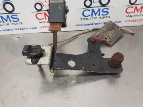 Deutz Agrotron 135, Mk3, 120 Hydraulic Spool Bracket 04418202.4, 04418528 - Bomba hidráulica: foto 3 Deutz Agrotron 135, Mk3, 120 Hydraulic Spool Bracket 04418202.4, 04418528 - Bomba hidráulica: foto 3
