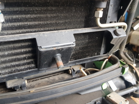 Deutz Agrotron M620 Air Conditioning Condenser Radiator 0.016.1816.4/10 - Pieza de aire acondicionado: foto 5 Deutz Agrotron M620 Air Conditioning Condenser Radiator 0.016.1816.4/10 - Pieza de aire acondicionado: foto 5
