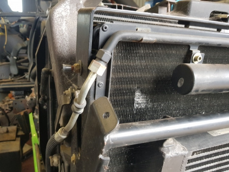 Deutz Agrotron M620 Air Conditioning Condenser Radiator 0.016.1816.4/10 - Pieza de aire acondicionado: foto 3 Deutz Agrotron M620 Air Conditioning Condenser Radiator 0.016.1816.4/10 - Pieza de aire acondicionado: foto 3