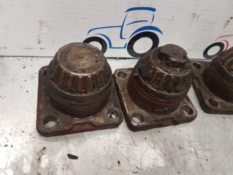 Deutz Agrotron, Same, Lamborgini 150 Front Axle King Pin Set 04415111, Apl2045 - Eje delantero para Tractor: foto 2 Deutz Agrotron, Same, Lamborgini 150 Front Axle King Pin Set 04415111, Apl2045 - Eje delantero para Tractor: foto 2