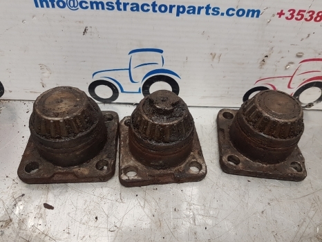 Deutz Agrotron, Same, Lamborgini 150 Front Axle King Pin Set 04415111, Apl2045 - Eje delantero para Tractor: foto 1 Deutz Agrotron, Same, Lamborgini 150 Front Axle King Pin Set 04415111, Apl2045 - Eje delantero para Tractor: foto 1