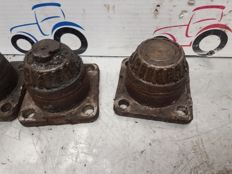 Deutz Agrotron, Same, Lamborgini 150 Front Axle King Pin Set 04415111, Apl2045 - Eje delantero para Tractor: foto 3 Deutz Agrotron, Same, Lamborgini 150 Front Axle King Pin Set 04415111, Apl2045 - Eje delantero para Tractor: foto 3
