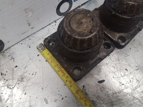 Deutz Agrotron, Same, Lamborgini 150 Front Axle King Pin Set 04415111, Apl2045 - Eje delantero para Tractor: foto 5 Deutz Agrotron, Same, Lamborgini 150 Front Axle King Pin Set 04415111, Apl2045 - Eje delantero para Tractor: foto 5