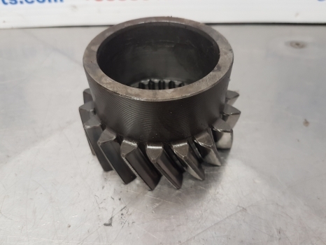Deutz D7807c, 06, 07, Dx 3.90, Dx3.70, D6806 Transmission Gear Z 19 04306932 - Árbol de transmisión para Tractor: foto 2 Deutz D7807c, 06, 07, Dx 3.90, Dx3.70, D6806 Transmission Gear Z 19 04306932 - Árbol de transmisión para Tractor: foto 2