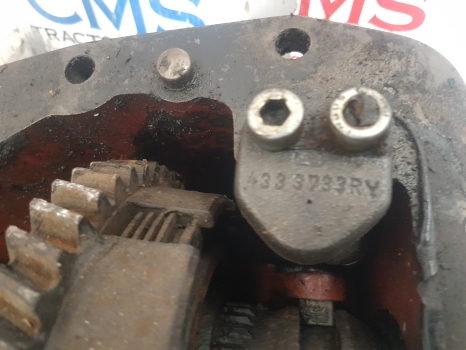 Deutz Dx 3.90, Dx3.70, D7206, D7807 Fwd Drop Box Assy 04350572, 04333732 - Transmisión para Tractor: foto 5 Deutz Dx 3.90, Dx3.70, D7206, D7807 Fwd Drop Box Assy 04350572, 04333732 - Transmisión para Tractor: foto 5