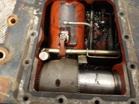 Deutz Dxbis110, 120, 85, 90 Hydraulic Lift Cover Assy 4337465r, 04331256 - Hidráulica para Tractor: foto 5 Deutz Dxbis110, 120, 85, 90 Hydraulic Lift Cover Assy 4337465r, 04331256 - Hidráulica para Tractor: foto 5