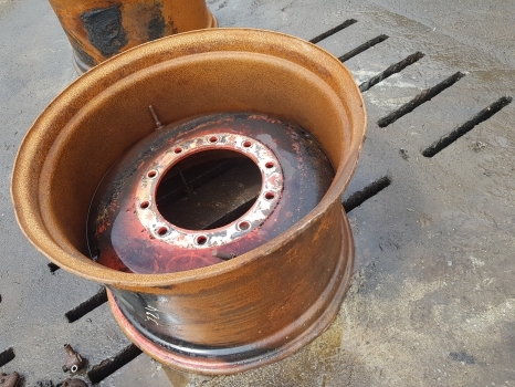 Fendt 724 S4 Massey Ferguson Front Wheel Rim W18x28, Red H718701024018 - Llanta para Tractor: foto 1 Fendt 724 S4 Massey Ferguson Front Wheel Rim W18x28, Red H718701024018 - Llanta para Tractor: foto 1