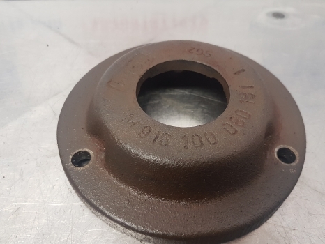 Fendt 818, 711, 714, 714, 716, 936 Scr Transmission Cover 916100080182 - Caja de cambios: foto 2 Fendt 818, 711, 714, 714, 716, 936 Scr Transmission Cover 916100080182 - Caja de cambios: foto 2