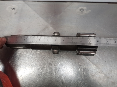 Fiat 1180, 110-90, 11090dt, Rear Axle Shaft Rhs 13t L.308mm 5109410 - Eje posterior para Tractor: foto 5 Fiat 1180, 110-90, 11090dt, Rear Axle Shaft Rhs 13t L.308mm 5109410 - Eje posterior para Tractor: foto 5
