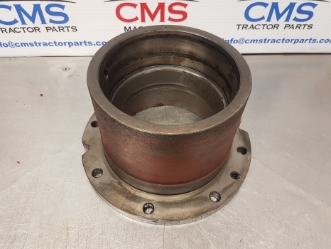 Fiat 1180, 130-90, 140-90, 180-90, Ford30 Rear Axle Bearing Housing Lhs 5105956 - Eje posterior para Tractor: foto 1 Fiat 1180, 130-90, 140-90, 180-90, Ford30 Rear Axle Bearing Housing Lhs 5105956 - Eje posterior para Tractor: foto 1