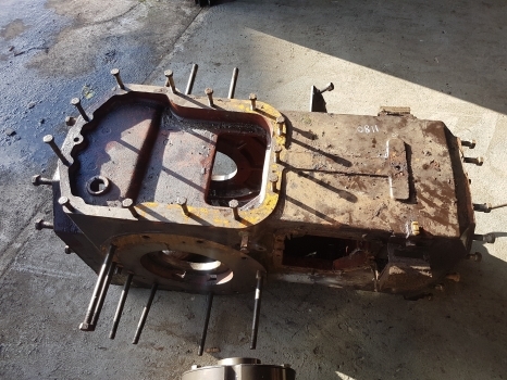 Fiat 1180 Rear Axle Central Case 5107674, 5107675 - Eje posterior para Tractor: foto 3 Fiat 1180 Rear Axle Central Case 5107674, 5107675 - Eje posterior para Tractor: foto 3