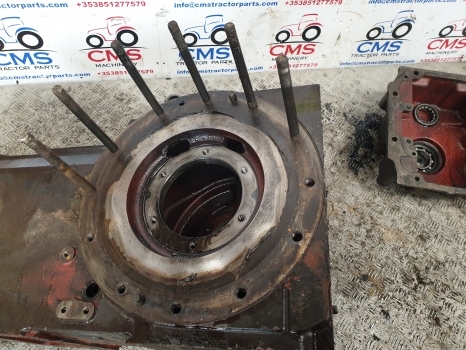 Fiat 90-90, 100-90, 110-90 Rear Axle Center Housing 5127408 - Eje posterior para Tractor: foto 4 Fiat 90-90, 100-90, 110-90 Rear Axle Center Housing 5127408 - Eje posterior para Tractor: foto 4