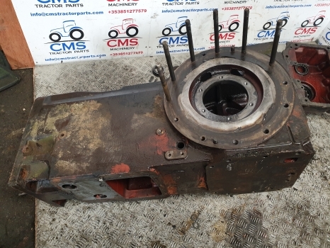 Fiat 90-90, 100-90, 110-90 Rear Axle Center Housing 5127408 - Eje posterior para Tractor: foto 1 Fiat 90-90, 100-90, 110-90 Rear Axle Center Housing 5127408 - Eje posterior para Tractor: foto 1