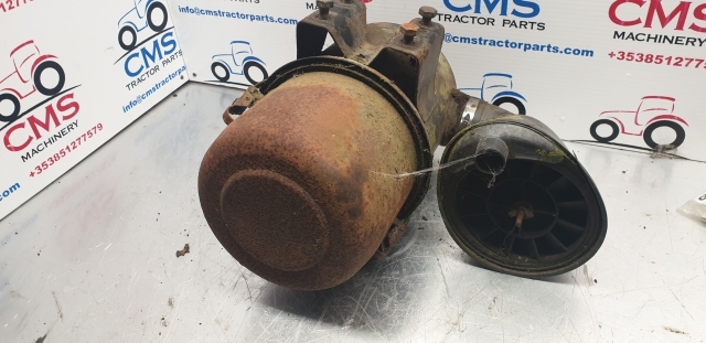 Fiat 980 Air Filter Box Complete - Filtro de aire para Tractor: foto 4 Fiat 980 Air Filter Box Complete - Filtro de aire para Tractor: foto 4
