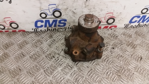 Fiat Ford 30, 10s, 35, F, F Dt F130, F120, F110, F140 Water Pump 98497117 - Bomba de refrigerante para Tractor: foto 1 Fiat Ford 30, 10s, 35, F, F Dt F130, F120, F110, F140 Water Pump 98497117 - Bomba de refrigerante para Tractor: foto 1