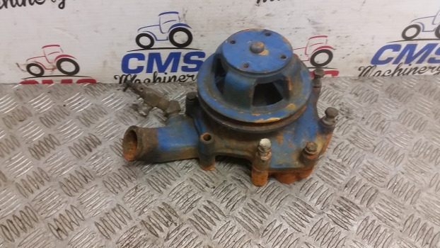 Ford 3 Cylinder Engine 2910, 3600 Water Pump 87800115 - Motor y piezas: foto 1 Ford 3 Cylinder Engine 2910, 3600 Water Pump 87800115 - Motor y piezas: foto 1