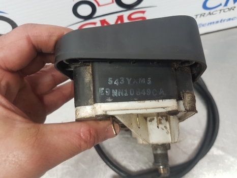 Ford 30 Series 4630 Dash, 3430, 3230, 3930 Board Clock Instrument Panel 83983617 - Salpicadero para Tractor: foto 4 Ford 30 Series 4630 Dash, 3430, 3230, 3930 Board Clock Instrument Panel 83983617 - Salpicadero para Tractor: foto 4