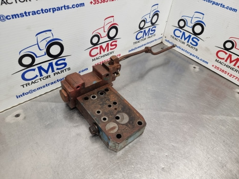 Ford 4000, 5000, 6600, 7600, 7000 Trailer Brake Valve 81829166 - Piezas de freno: foto 2 Ford 4000, 5000, 6600, 7600, 7000 Trailer Brake Valve 81829166 - Piezas de freno: foto 2