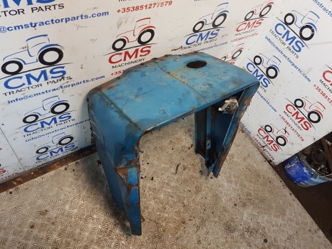 Ford 4600, 5000, 4140, 3600 Nose Cone For Wer Air Cleaner D4nn8n202d, D4nn8n202m - Carrocería y exterior para Tractor: foto 2 Ford 4600, 5000, 4140, 3600 Nose Cone For Wer Air Cleaner D4nn8n202d, D4nn8n202m - Carrocería y exterior para Tractor: foto 2