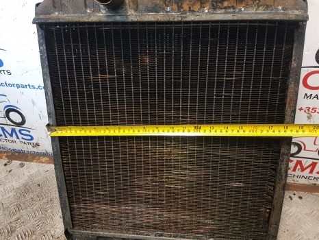 Ford 550, 655, 655a, 555a Radiator E0nn8005ea15l, 83925456 - Radiador para Retroexcavadora: foto 5 Ford 550, 655, 655a, 555a Radiator E0nn8005ea15l, 83925456 - Radiador para Retroexcavadora: foto 5