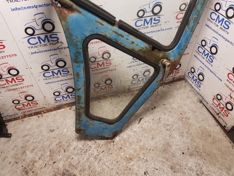Ford 7600, 7710, 6600 Tw10, Tw20 Q Cab Door Right Assembly D8nn9420124bc - Puerta y piezas para Tractor: foto 2 Ford 7600, 7710, 6600 Tw10, Tw20 Q Cab Door Right Assembly D8nn9420124bc - Puerta y piezas para Tractor: foto 2