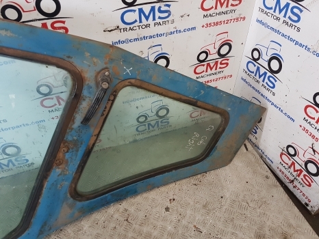 Ford 7710, 6600 Tw10, Tw20 Q Cab Door Right Assembly D8nn9420124bc - Puerta y piezas para Tractor: foto 2 Ford 7710, 6600 Tw10, Tw20 Q Cab Door Right Assembly D8nn9420124bc - Puerta y piezas para Tractor: foto 2
