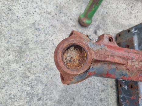 Ford 8240, 8340, 7840, Fiat M, Front Axle Beam With Differential Assy 5164350 - Eje y piezas: foto 3 Ford 8240, 8340, 7840, Fiat M, Front Axle Beam With Differential Assy 5164350 - Eje y piezas: foto 3