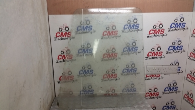 Ford Door Glass Upper Rh&lh Oversized 83914255 D8nn9421410ba Verify Dimensions - Puerta y piezas para Tractor: foto 1 Ford Door Glass Upper Rh&lh Oversized 83914255 D8nn9421410ba Verify Dimensions - Puerta y piezas para Tractor: foto 1