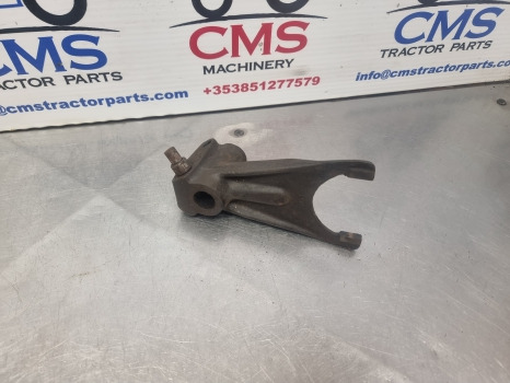 International Case 885, 85 Series, Transmission Fork Front 1537571c1, 1286428c1 - Transmisión: foto 3 International Case 885, 85 Series, Transmission Fork Front 1537571c1, 1286428c1 - Transmisión: foto 3