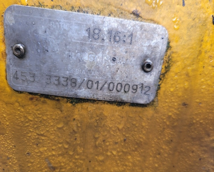 Jcb 533-105 Front Axle Drive Shaft Lhs Rhs 18.16:1, 914/60100, 914/89300 - Eje delantero para Equipo de manutención: foto 1 Jcb 533-105 Front Axle Drive Shaft Lhs Rhs 18.16:1, 914/60100, 914/89300 - Eje delantero para Equipo de manutención: foto 1