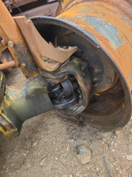 Jcb 533-105 Front Axle Hub Lhs Complete 453/23302, 453/23103, 450/12401 - Eje delantero para Equipo de manutención: foto 1 Jcb 533-105 Front Axle Hub Lhs Complete 453/23302, 453/23103, 450/12401 - Eje delantero para Equipo de manutención: foto 1