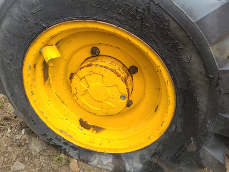 Jcb 533-105 Front Axle Hub Rhs Complete 453/23102, 453/23303, 450/12416 - Eje delantero para Equipo de manutención: foto 1 Jcb 533-105 Front Axle Hub Rhs Complete 453/23102, 453/23303, 450/12416 - Eje delantero para Equipo de manutención: foto 1