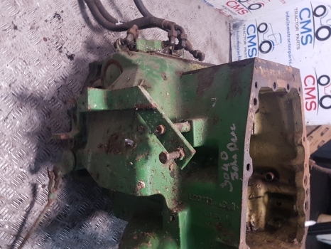 John Deere 3040, 2040, 2140, 1840, 1640 Clutch Housing L33179, Al28740, L39493 - Embrague y piezas para Tractor: foto 5 John Deere 3040, 2040, 2140, 1840, 1640 Clutch Housing L33179, Al28740, L39493 - Embrague y piezas para Tractor: foto 5