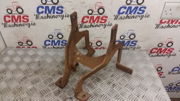 John Deere 3200, 3400 Telehandler Exhaust Muffler, Silencer Bracket Az57460 - Silenciador para Manipulador telescópico: foto 3 John Deere 3200, 3400 Telehandler Exhaust Muffler, Silencer Bracket Az57460 - Silenciador para Manipulador telescópico: foto 3
